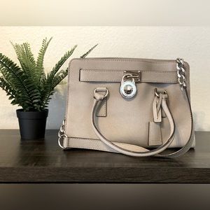 Michael Kors medium hand bag